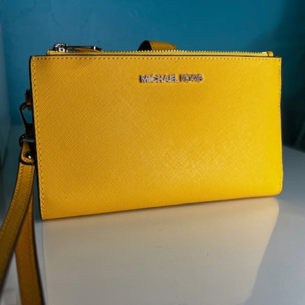 NWOT Michael Kors Yellow Saffiano Leather Wristlet Wallet